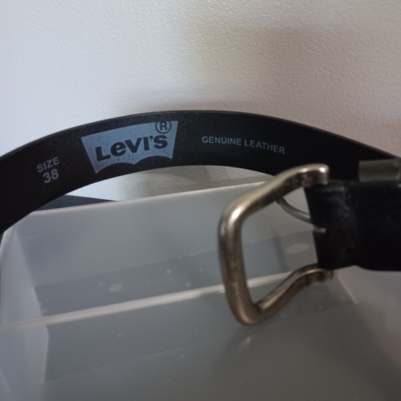Levi's Other - Levi's Black Leather Belt 1.5in wide Size 38.  Fits a women size L/XL